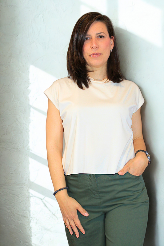 T-Shirt taglio vivo donna in cotone morbido e versatile - Peplo