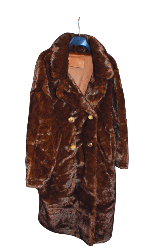 Cappotto doppiopetto in ecopelliccia