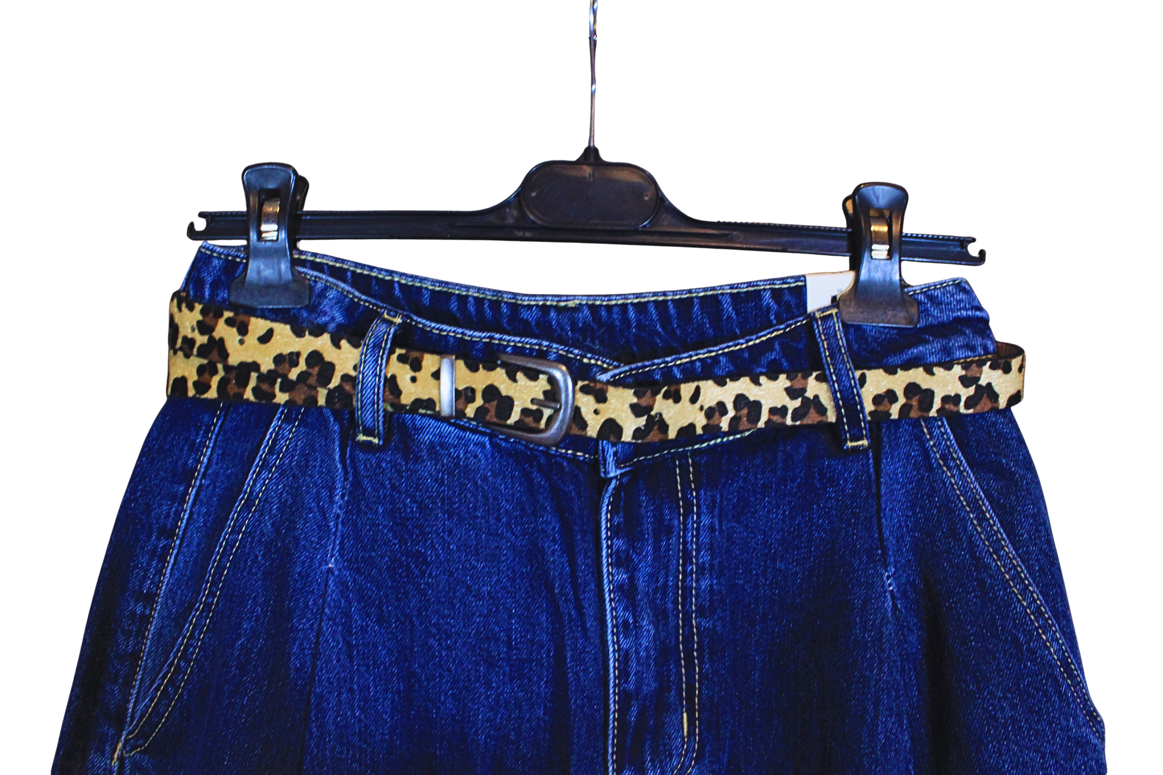 Jeans donna con cintura leopardata – comodi e chic