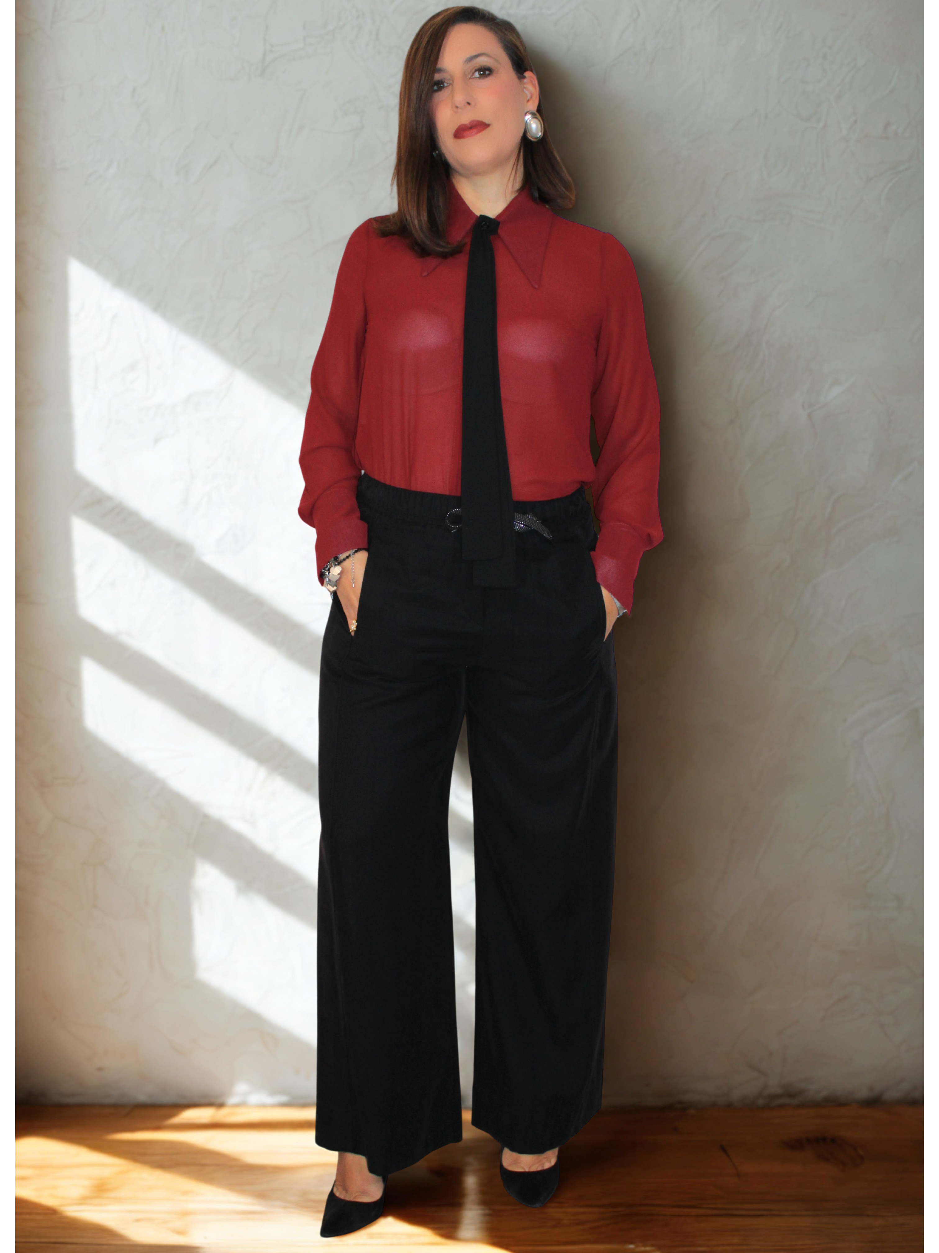 Camicia donna con necktie – elegante e versatile