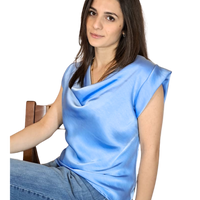 Top effetto raso scollo a drappeggio