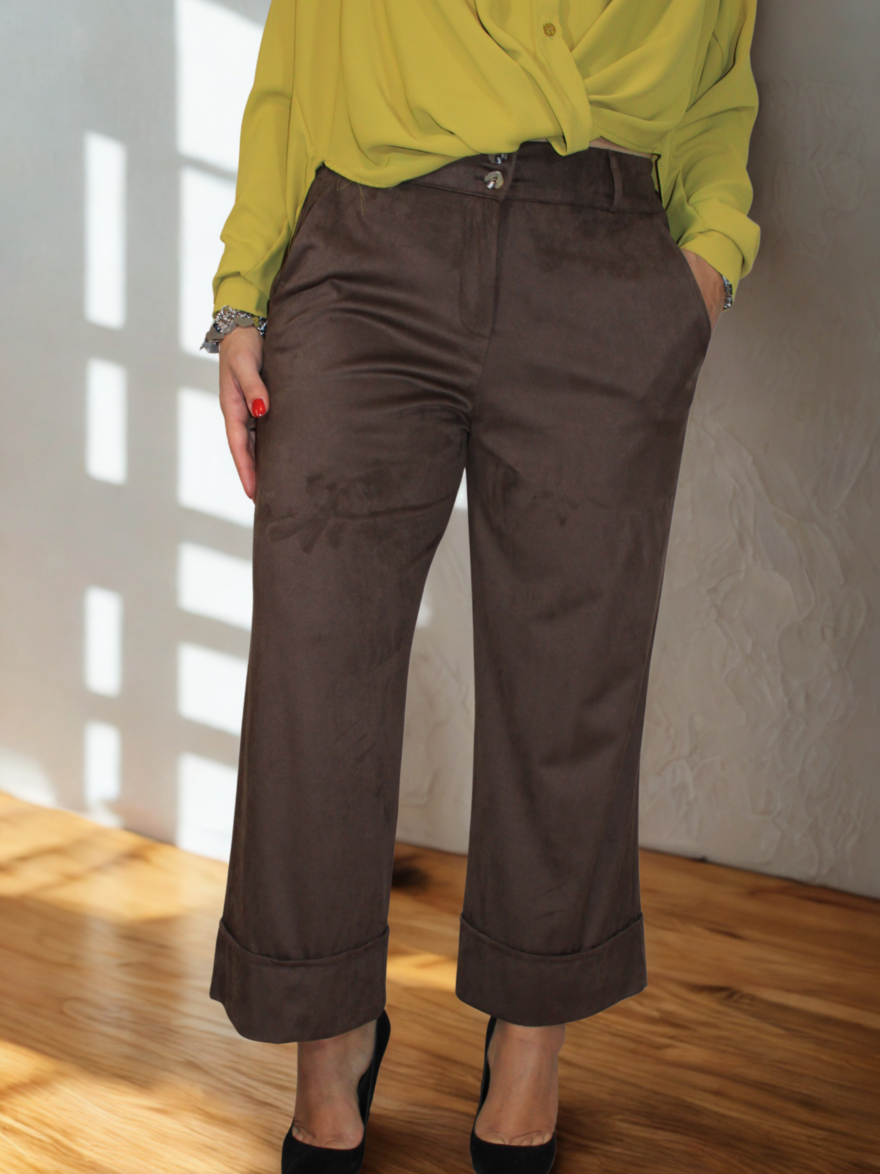 Pantalone Crop