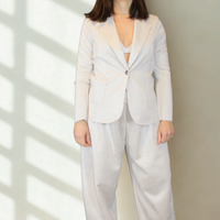 Giacca donna con bottoni gioiello – elegante e chic – Peplo