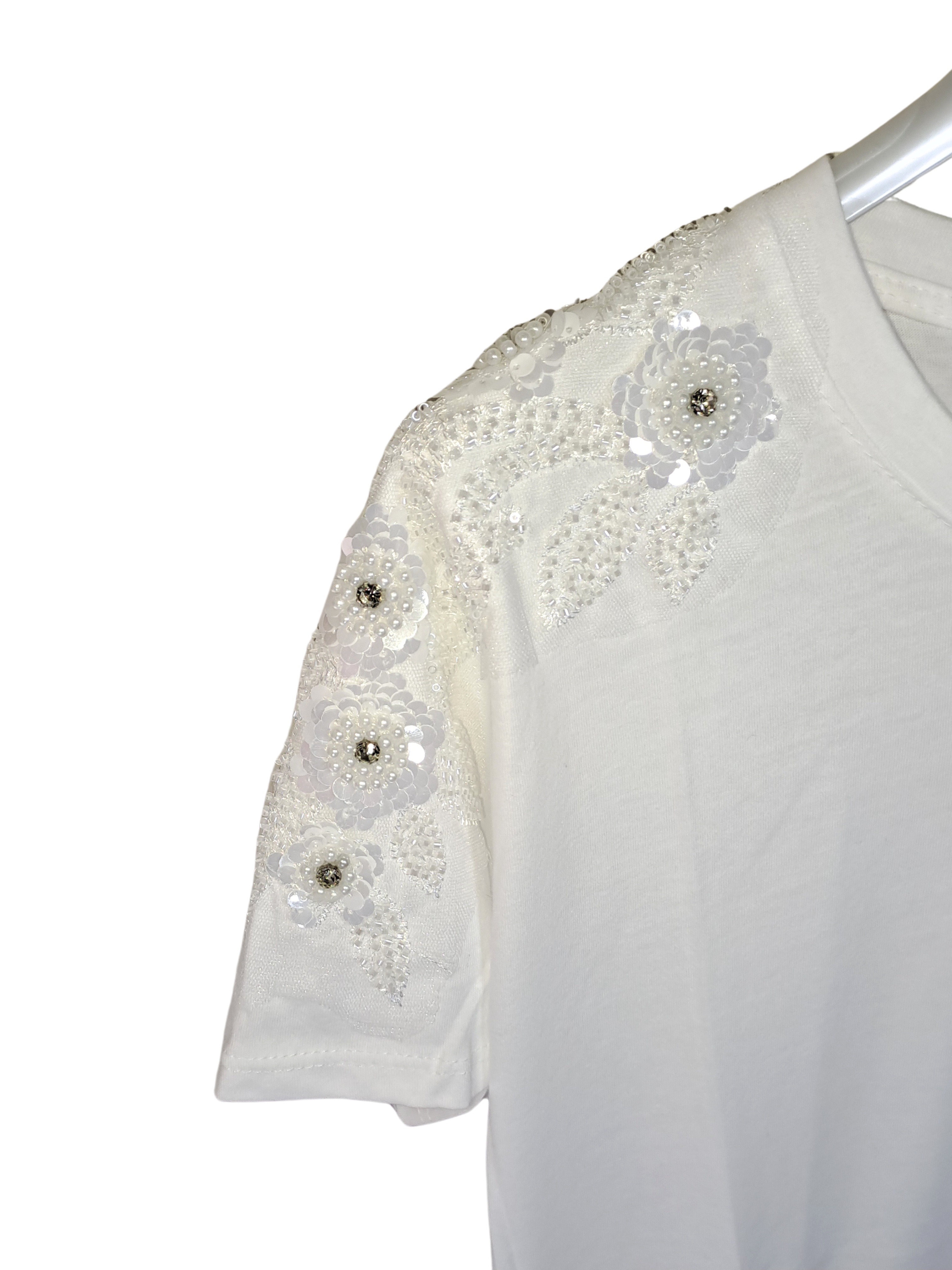 T-shirt manica ricamata