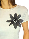 T-shirt inserto fiore