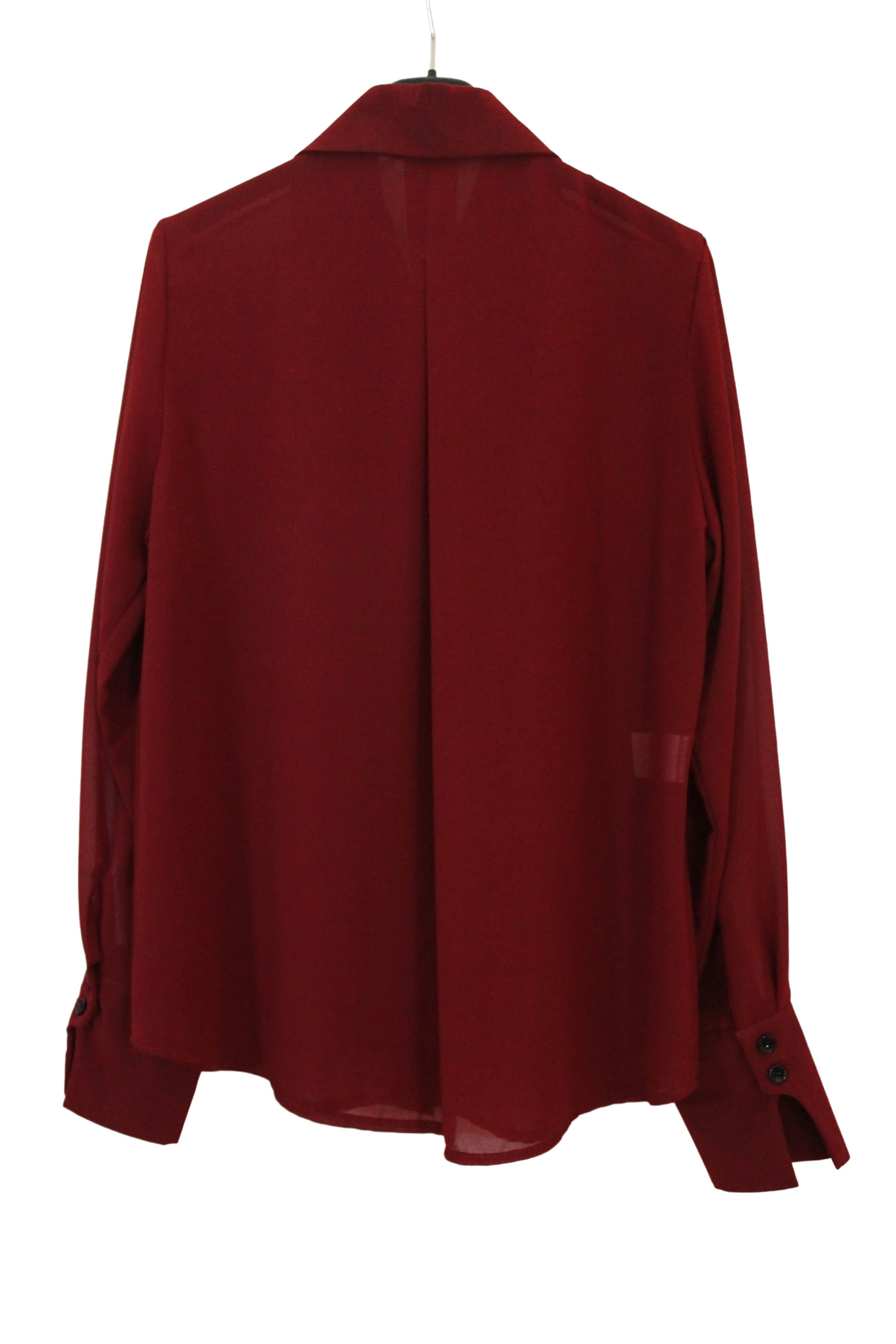 Camicia donna con necktie – elegante e versatile